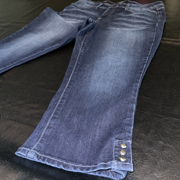 Jeans by Nine West, EUC, Size 8 - Picture 4 of 12